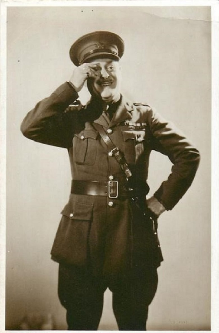 Orders Is Orders i gruppen Alla filmer hos Mohamad shop (471684)