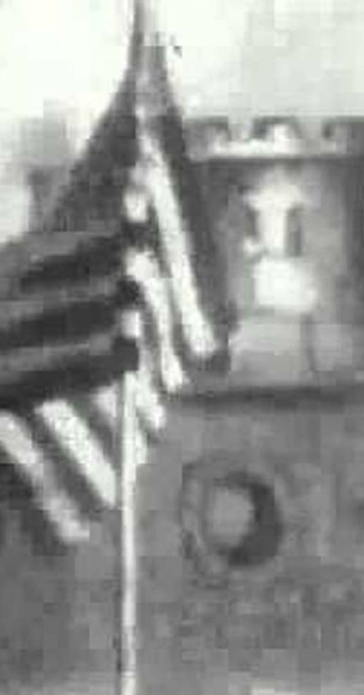 Tearing down the spanish Flag i gruppen Alla filmer hos Mohamad shop (474033)