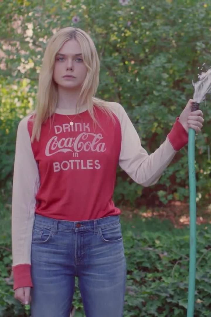 Elle Fanning Relives Her Dreams i gruppen Alla filmer hos Mohamad shop (474472)