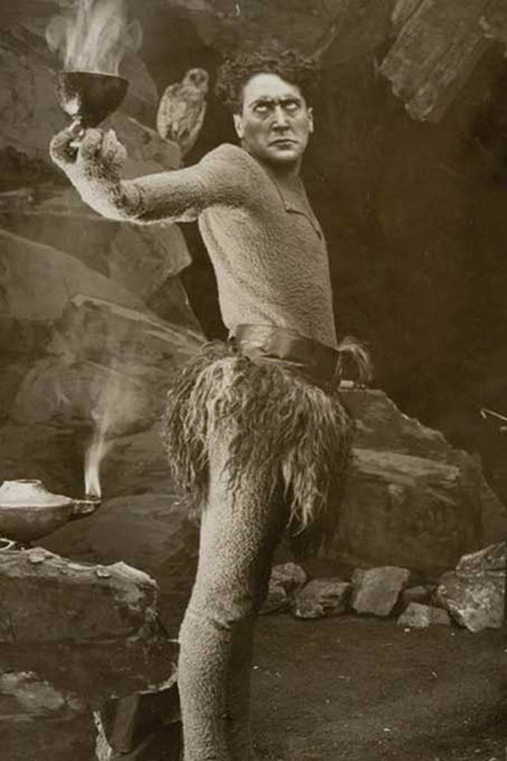 Satan i gruppen Alla filmer hos Mohamad shop (476855)