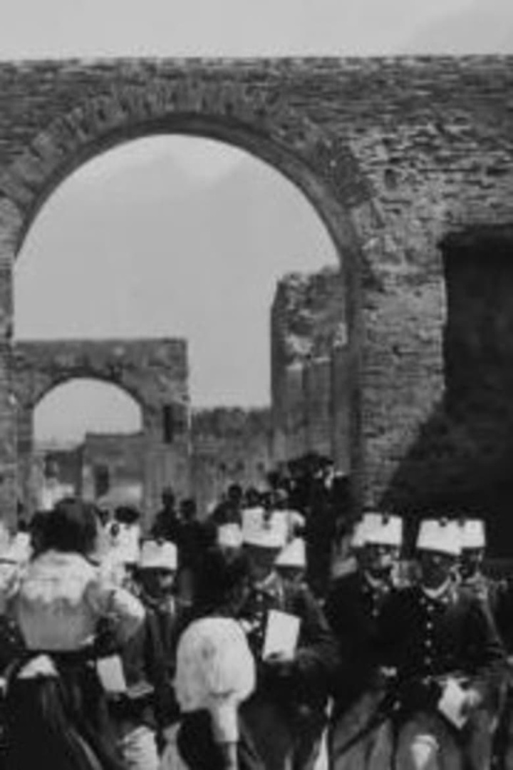 Neapolitan Dance at the Ancient Forum of Pompeii i gruppen Alla filmer hos Mohamad shop (477363)