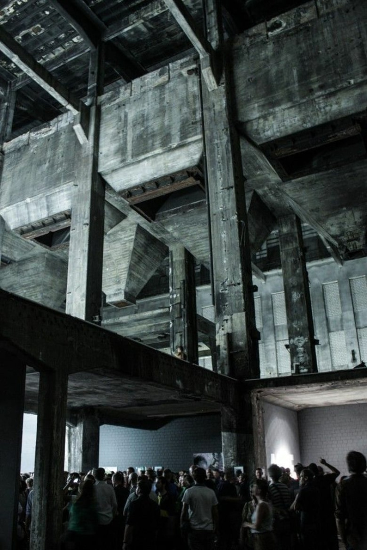 Party auf dem Todesstreifen – Soundtrack der Wende i gruppen Alla filmer hos Mohamad shop (479102)