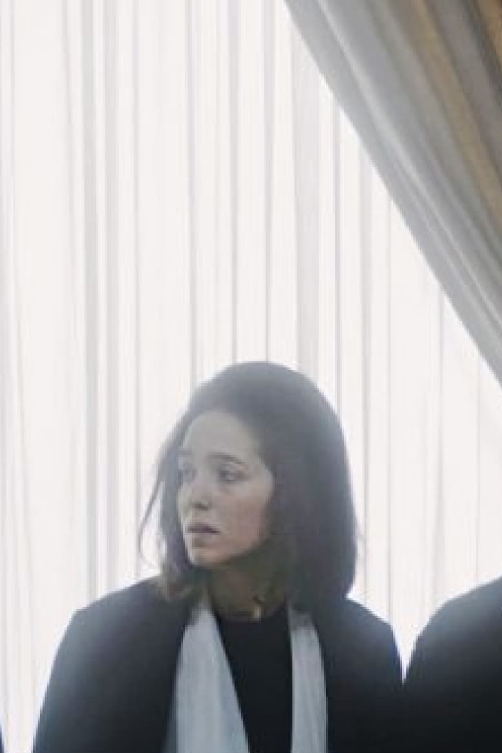 In White i gruppen Drama hos Mohamad shop (484564)