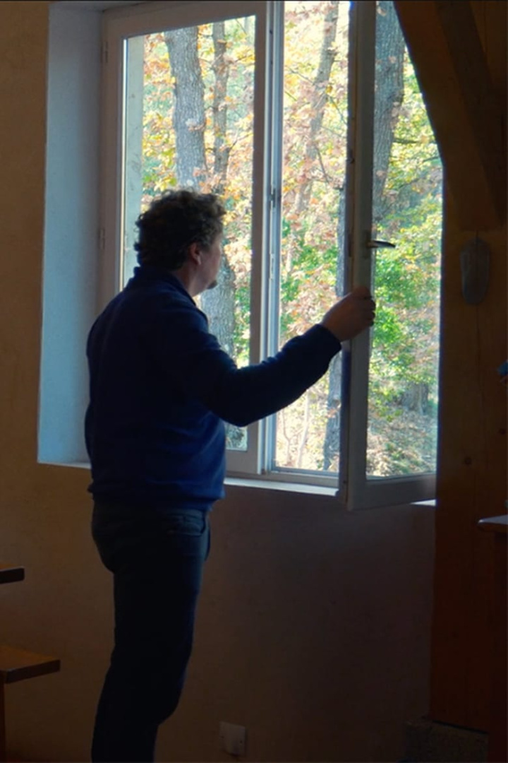 H.B. i gruppen Alla filmer hos Mohamad shop (491268)