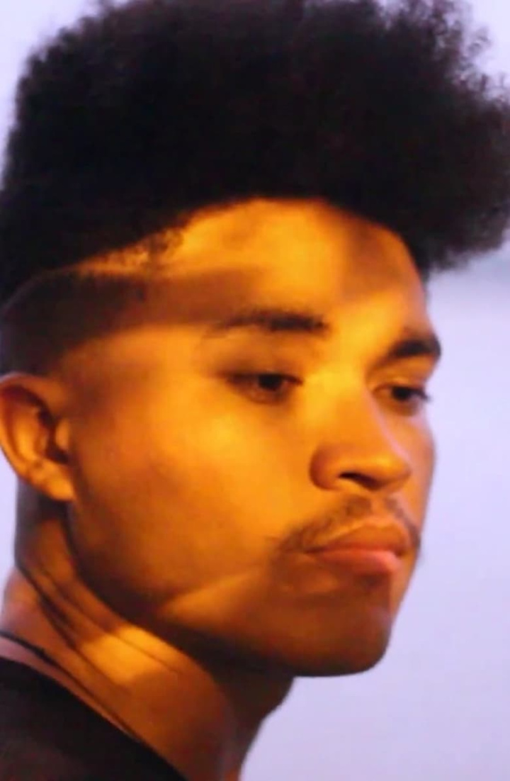 Opus I i gruppen Alla filmer hos Mohamad shop (497592)