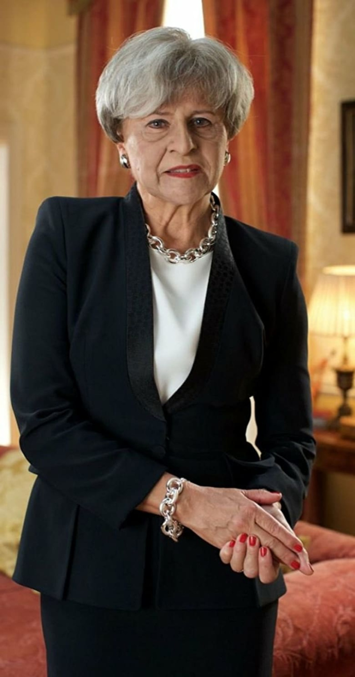 Tracey Breaks the News i gruppen Alla filmer hos Mohamad shop (511405)