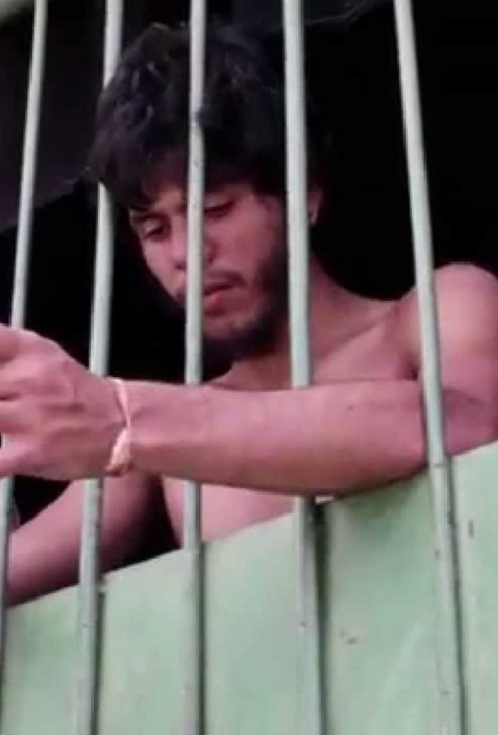 Em Quadados i gruppen Alla filmer hos Mohamad shop (512162)