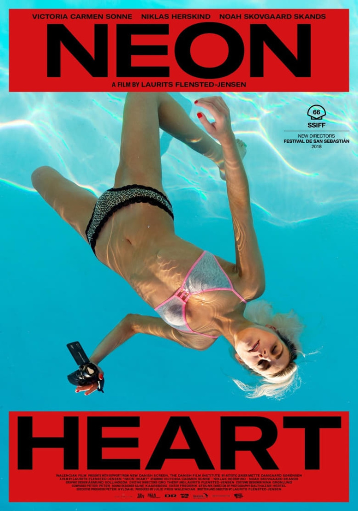 Neon Heart i gruppen Alla filmer hos Mohamad shop (514692)