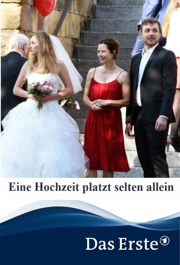 Eine Hochzeit platzt selten allein i gruppen Alla filmer hos Mohamad shop (517358)