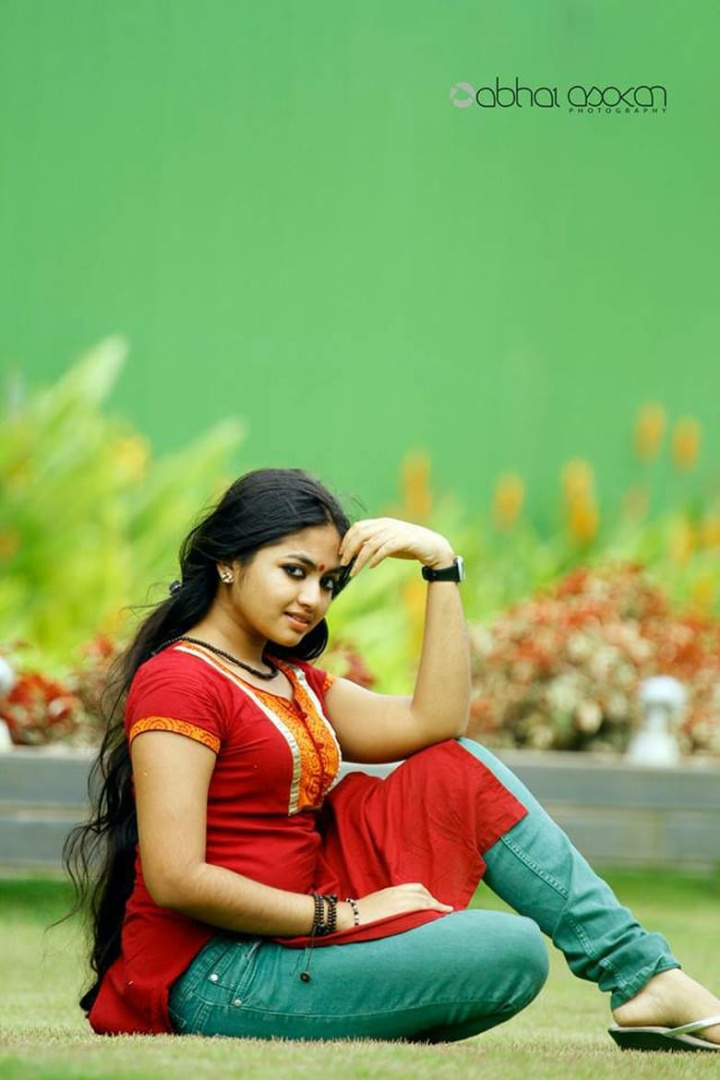 Jaadayum Mudiyum i gruppen Alla filmer hos Mohamad shop (521381)