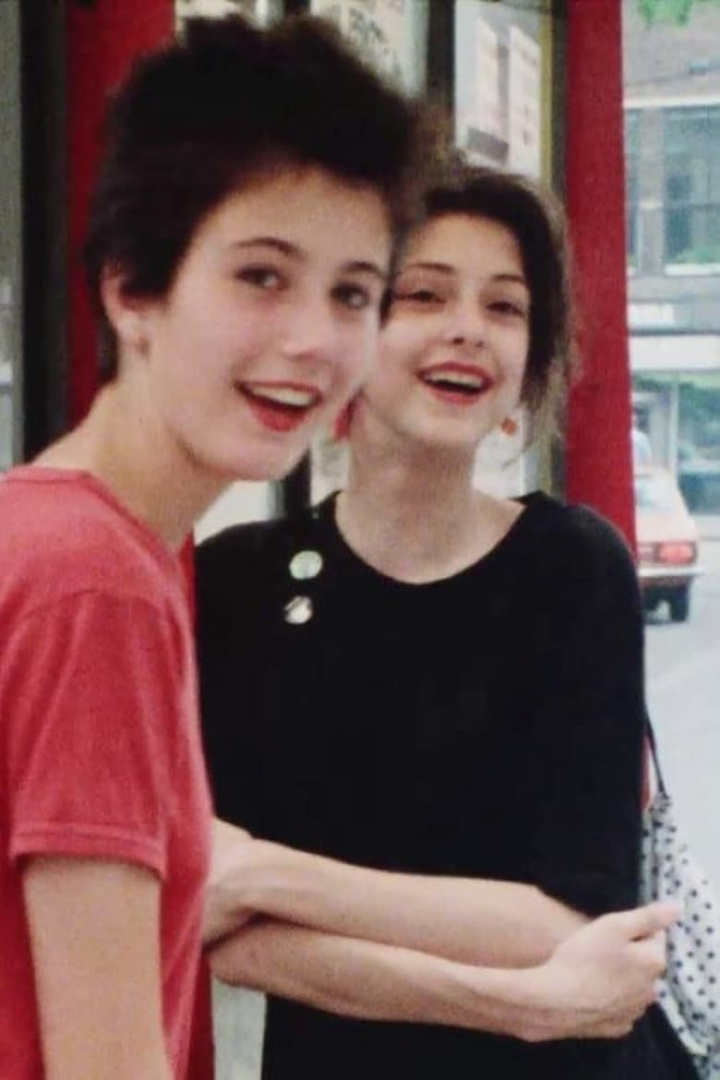 Een fotograaf filmt Amsterdam i gruppen Alla filmer hos Mohamad shop (525883)