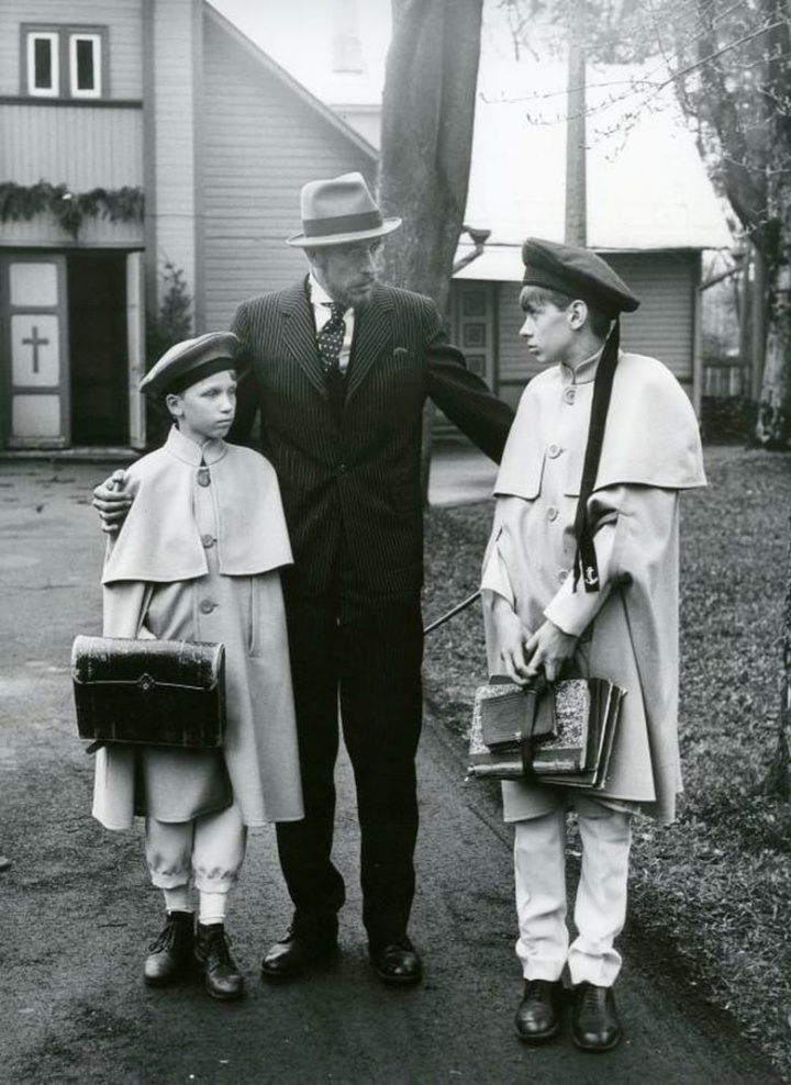 Doctor Stockmann i gruppen Drama hos Mohamad shop (529958)