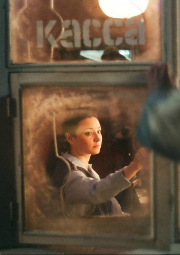 Moving in Circles i gruppen Alla filmer hos Mohamad shop (532920)