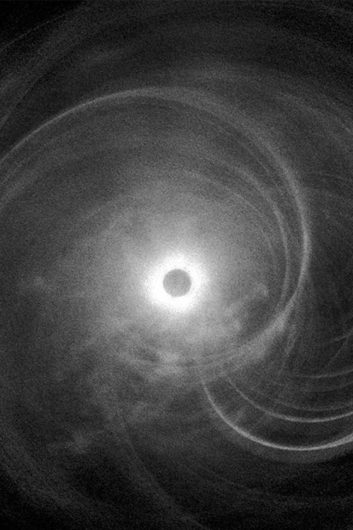 Black Hole i gruppen Drama hos Mohamad shop (534590)