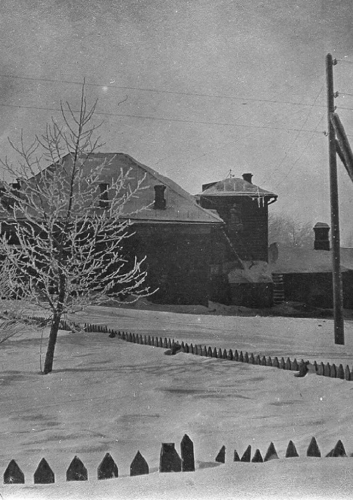 Bouwen te midden van eenzaamheid i gruppen Alla filmer hos Mohamad shop (544019)