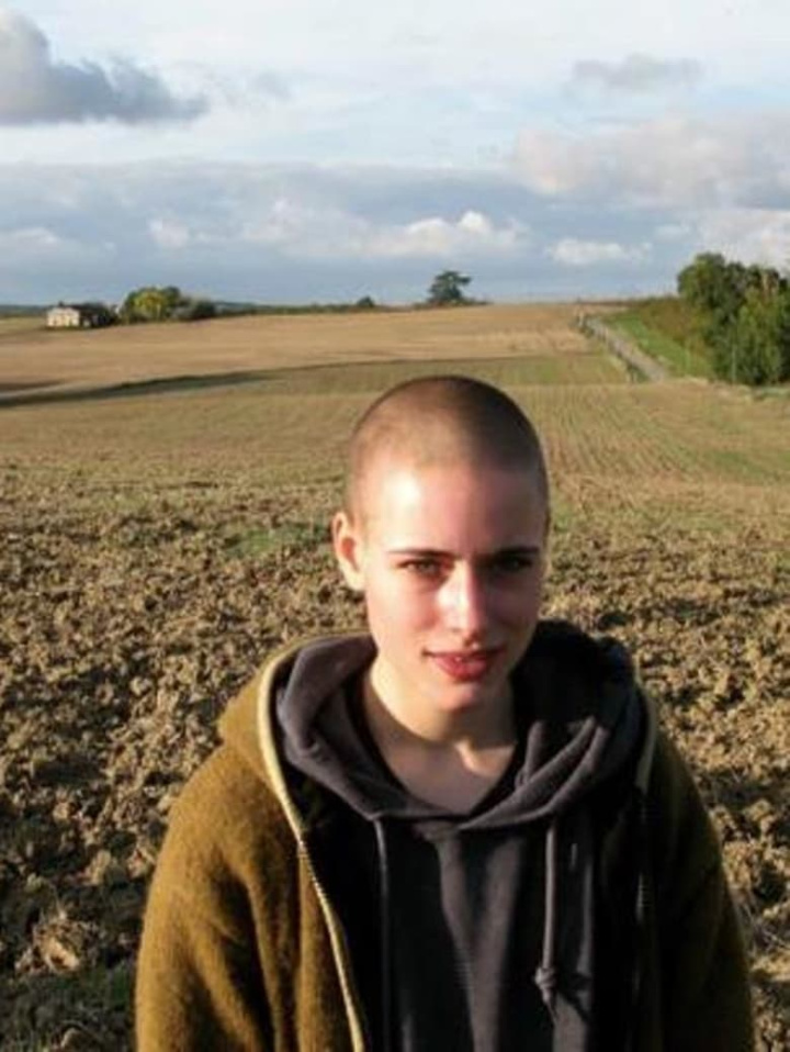 Travelers i gruppen Alla filmer / Drama hos Mohamad shop (554379)