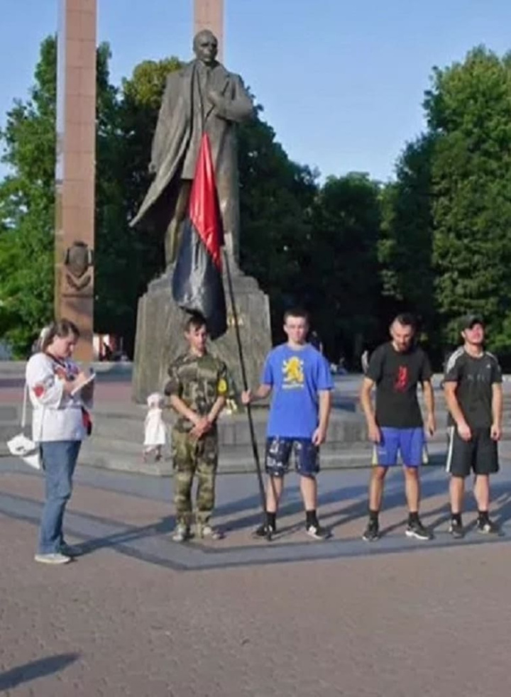 De Fac-To i gruppen Alla filmer / Documentary hos Mohamad shop (556594)