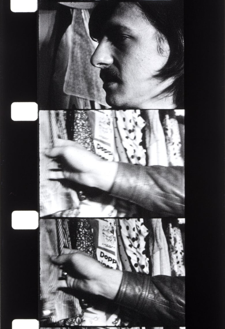 Robbert F. Lying i gruppen Drama hos Mohamad shop (571973)