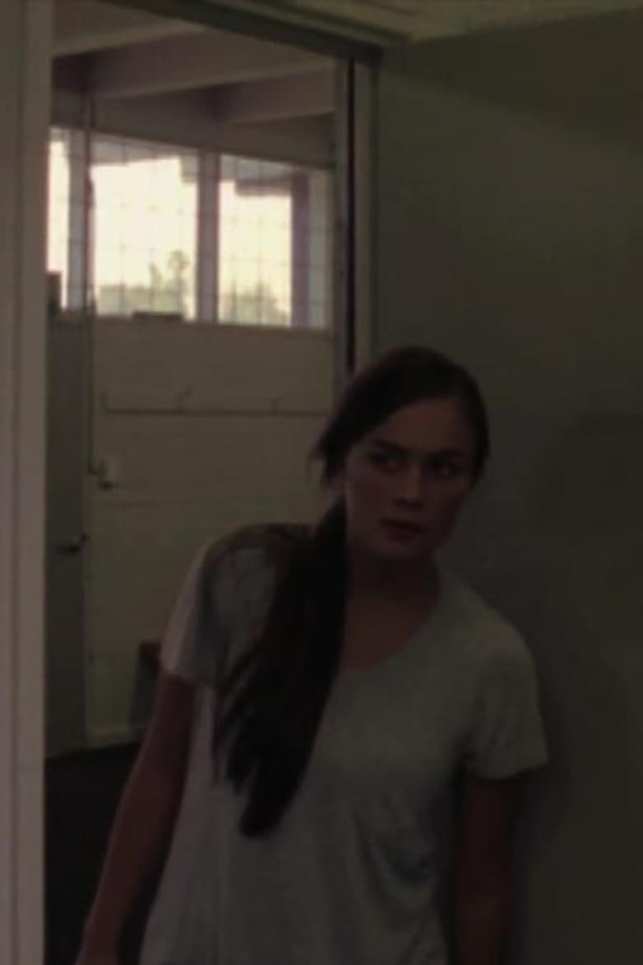 Surface i gruppen Alla filmer / Thriller hos Mohamad shop (593823)