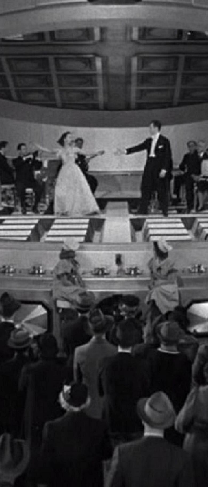 Happily Buried i gruppen Alla filmer hos Mohamad shop (601749)