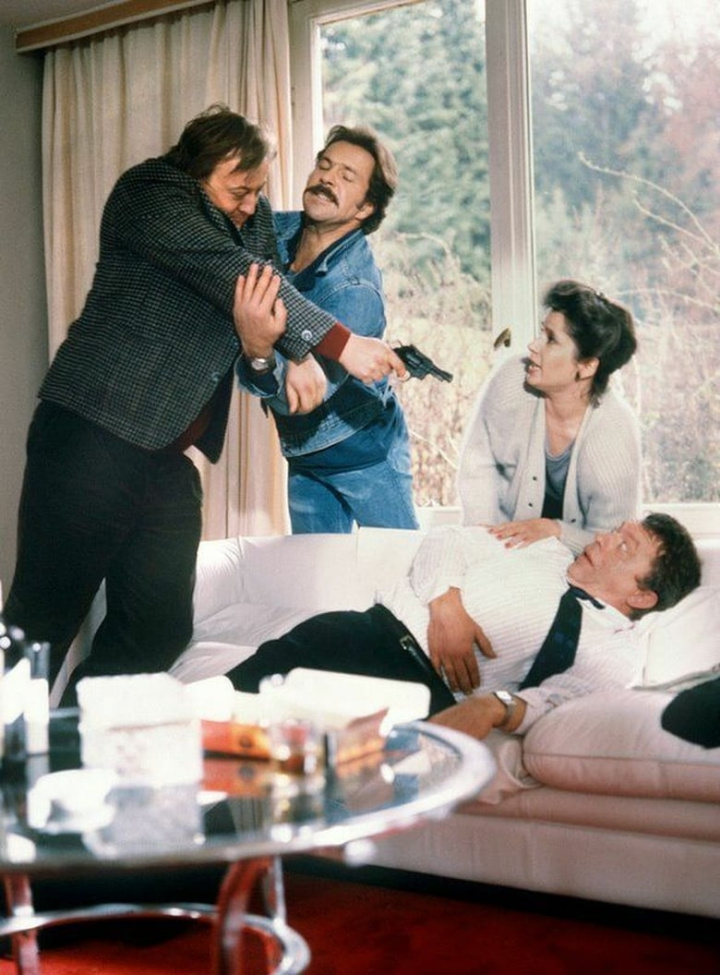 Black Weekend i gruppen Alla filmer / Drama hos Mohamad shop (606939)