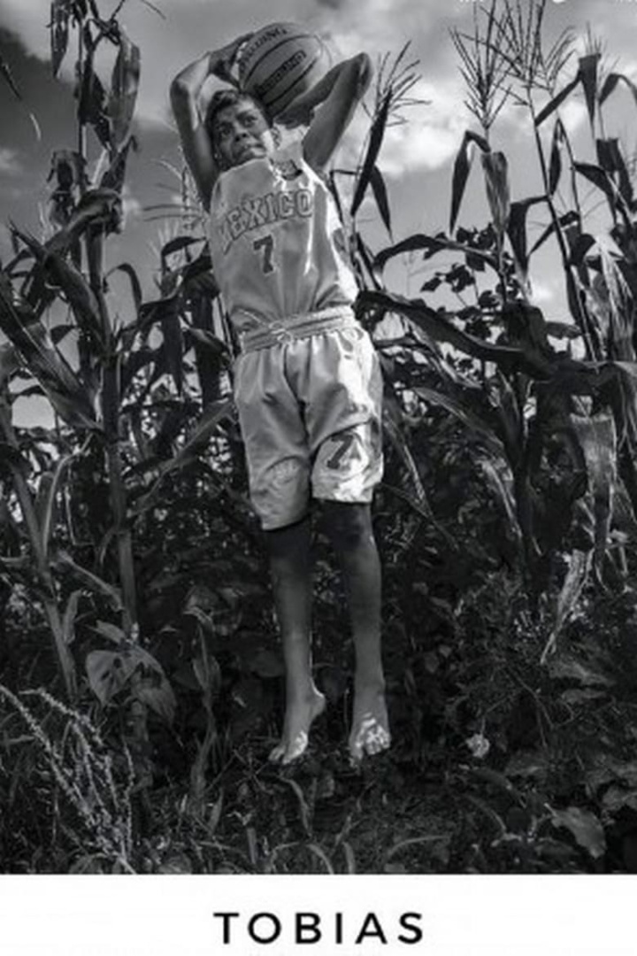 Tobías i gruppen Alla filmer / Documentary hos Mohamad shop (609982)