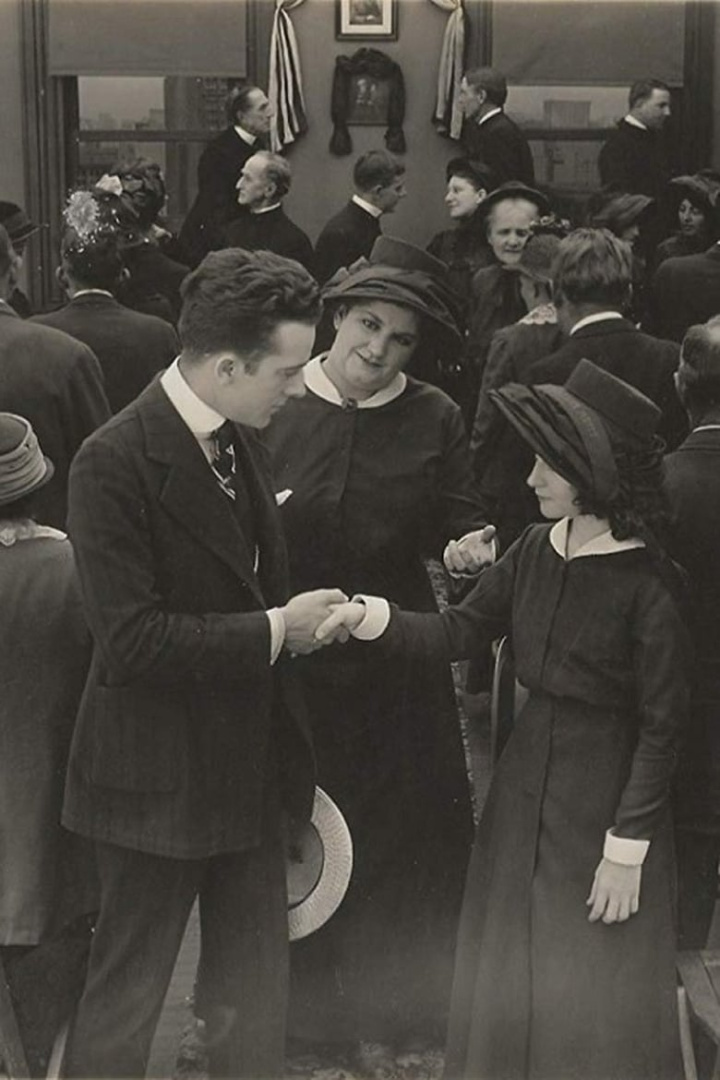 The Whirlpool of Destiny i gruppen Alla filmer / Drama hos Mohamad shop (610051)