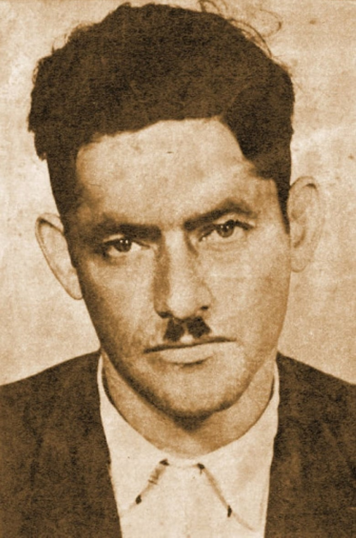 Los Velázquez i gruppen Alla filmer / Drama hos Mohamad shop (614330)