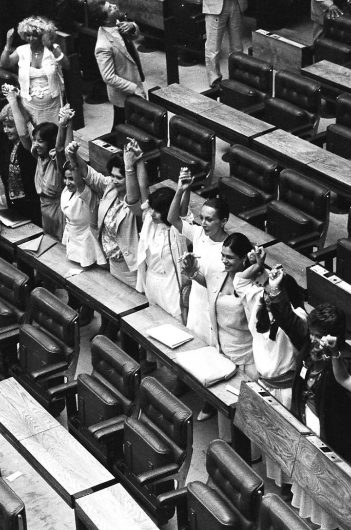 As Constituintes de 88 i gruppen Alla filmer / Documentary hos Mohamad shop (616084)