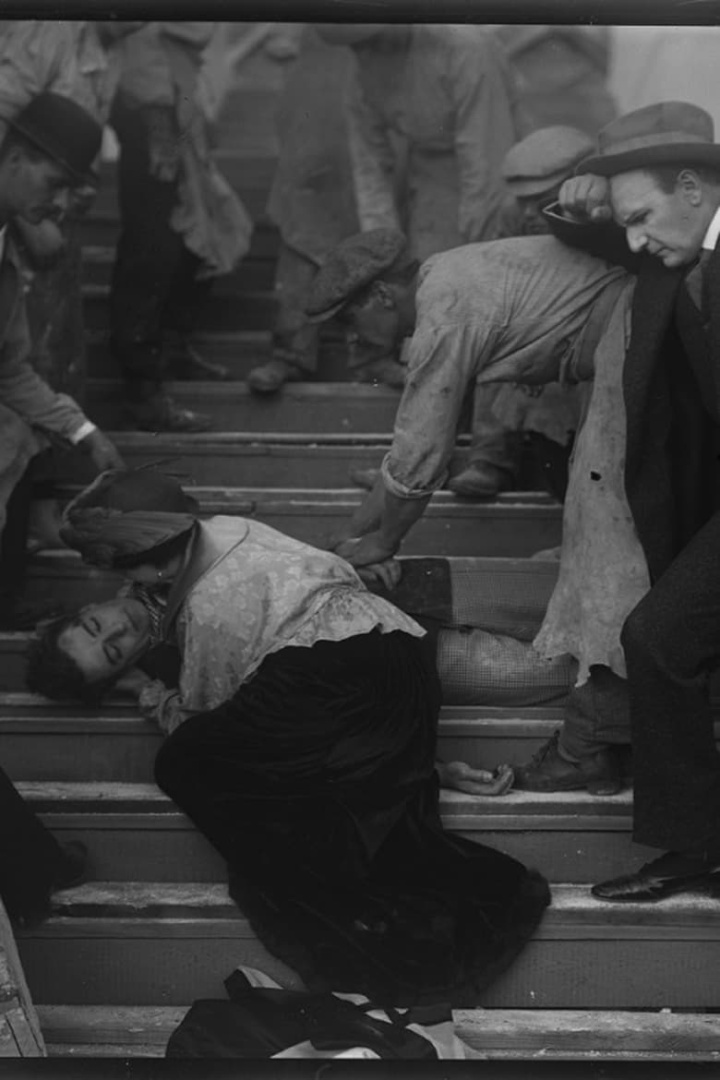 När konstnärer älska i gruppen Alla filmer / Drama hos Mohamad shop (623486)