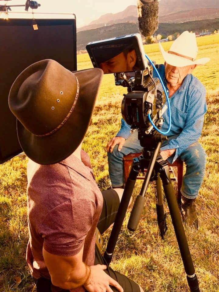 A Town For All Seasons: The Story of Leeds i gruppen Alla filmer / Documentary hos Mohamad shop (628122)