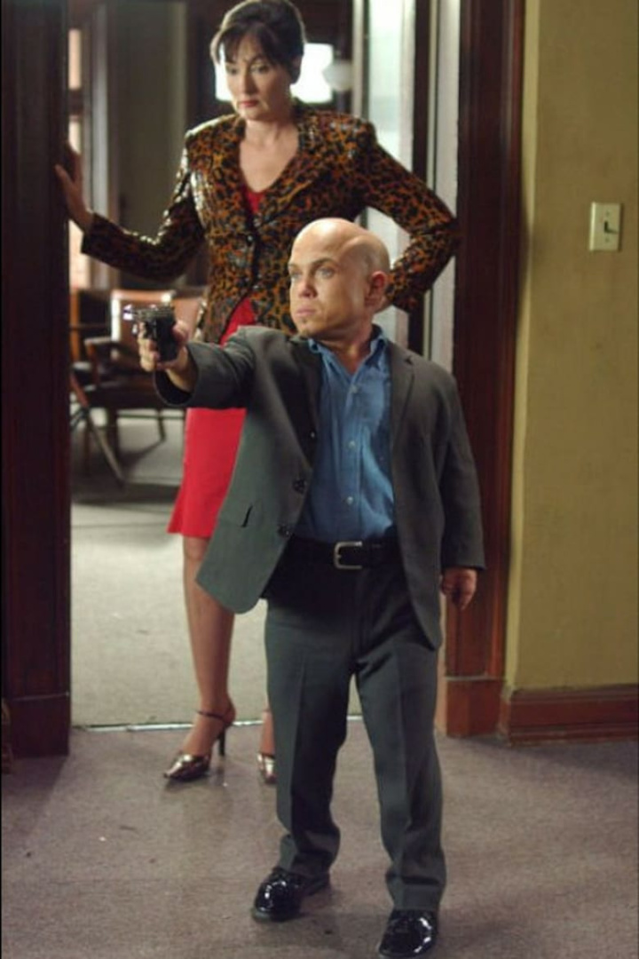 Knee High P.I. i gruppen Alla filmer hos Mohamad shop (646798)