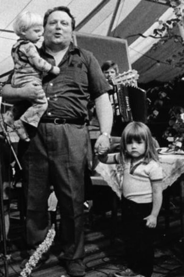 Tro, tro i gruppen Alla filmer / Drama hos Mohamad shop (647399)