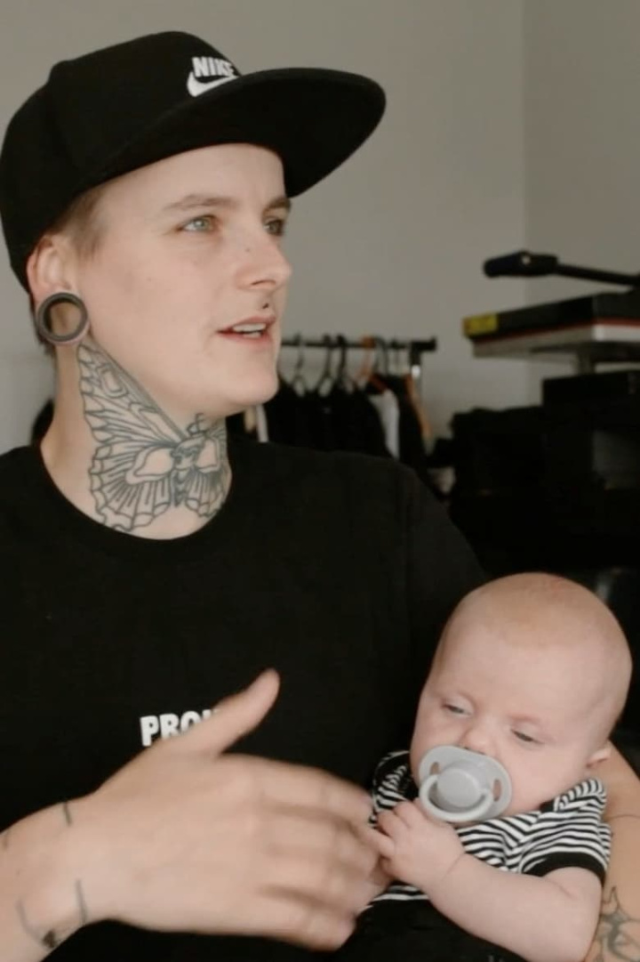 Max and Their They-by: Raising My Baby Gender-Neutral i gruppen Alla filmer / Documentary hos Mohamad shop (650429)