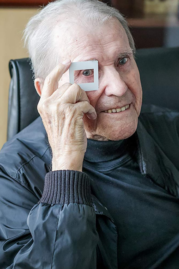 A Century of Dreams i gruppen Alla filmer / Documentary hos Mohamad shop (652450)