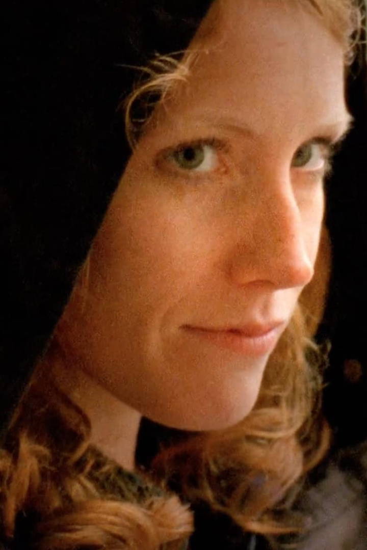 Never Touch the Ground i gruppen Alla filmer / Drama hos Mohamad shop (654657)