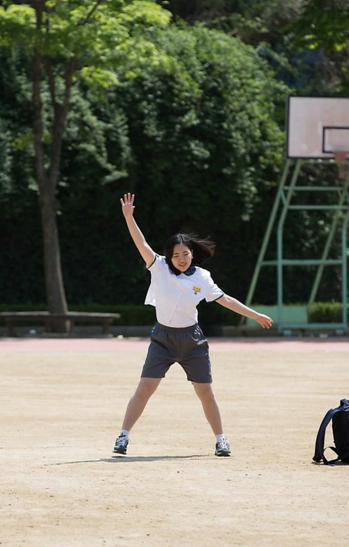 Cartwheel i gruppen Alla filmer / Comedy hos Mohamad shop (657832)