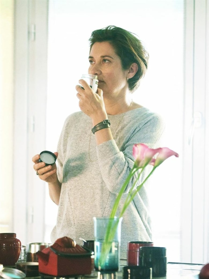 Les Parfums i gruppen Alla filmer / Comedy hos Mohamad shop (658905)