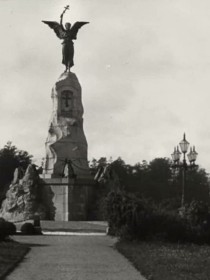Die baltische Hafenstadt Reval i gruppen Alla filmer / Documentary hos Mohamad shop (663217)