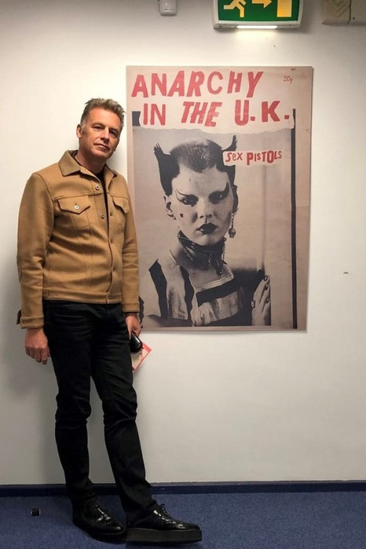 Chris Packham: Forever Punk i gruppen Alla filmer hos Mohamad shop (664861)